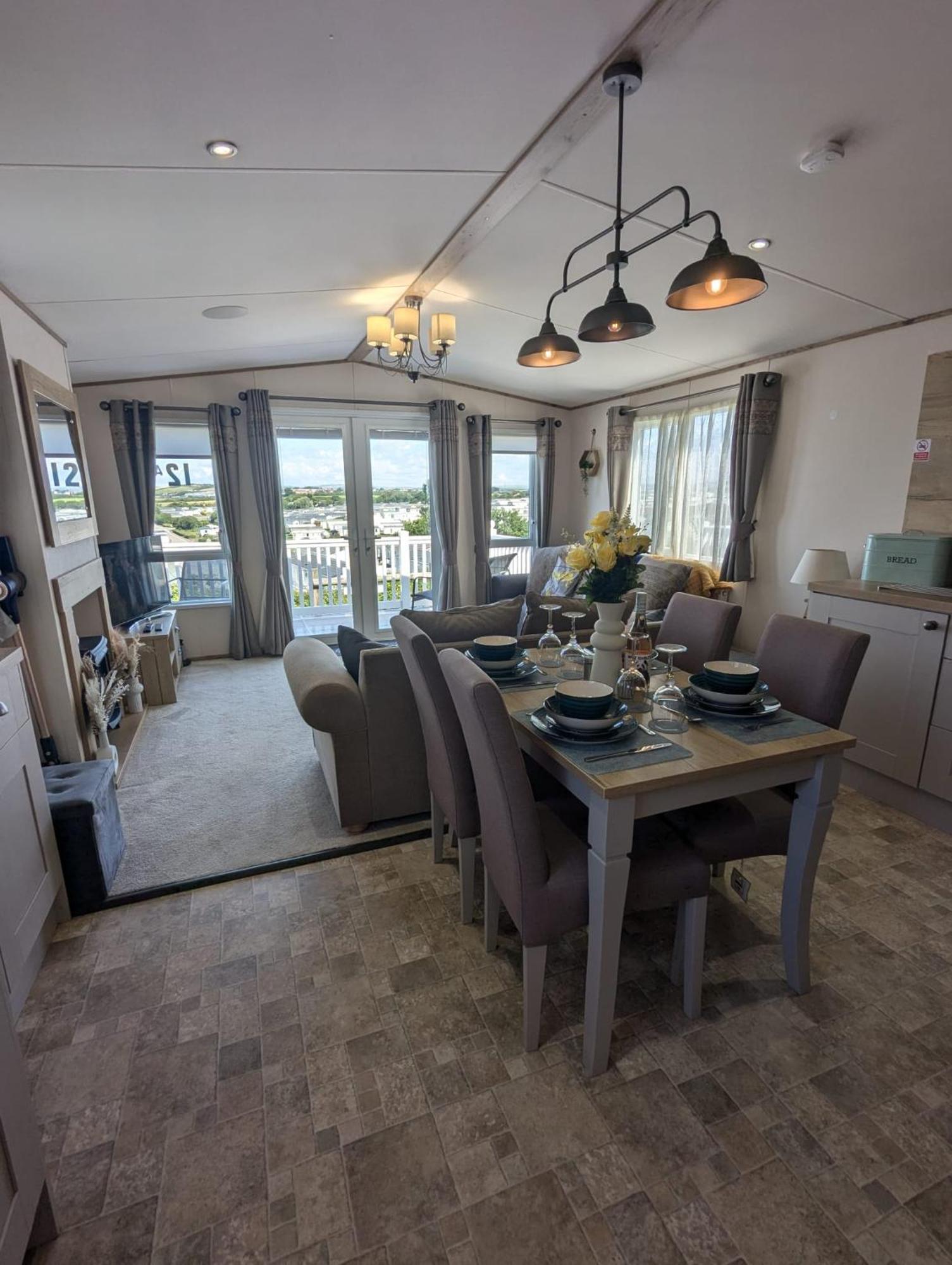 Stunning Caravan With Panoramic Views Weymouth Littlesea Haven Wyke Regis Exterior photo