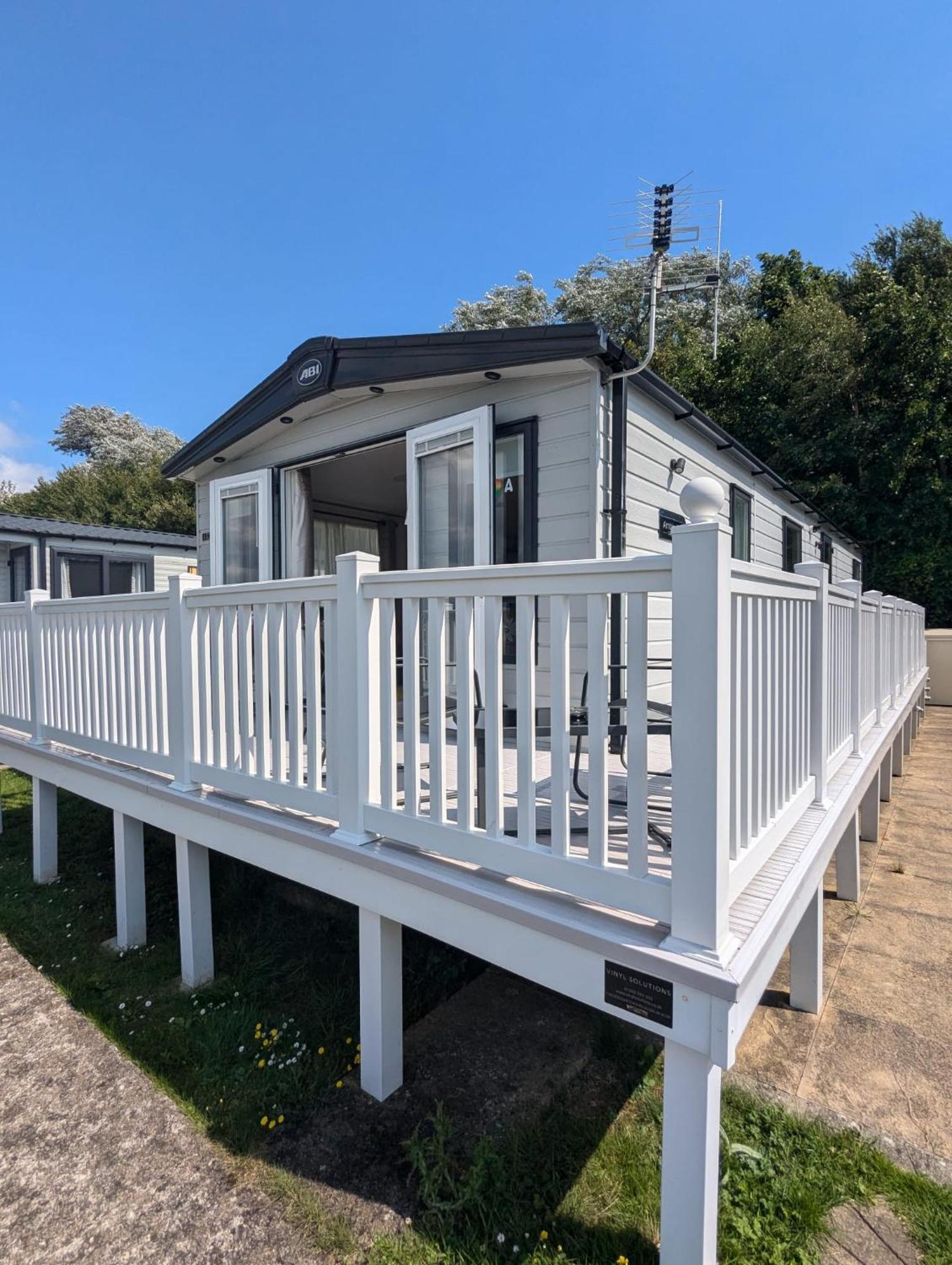 Stunning Caravan With Panoramic Views Weymouth Littlesea Haven Wyke Regis Exterior photo