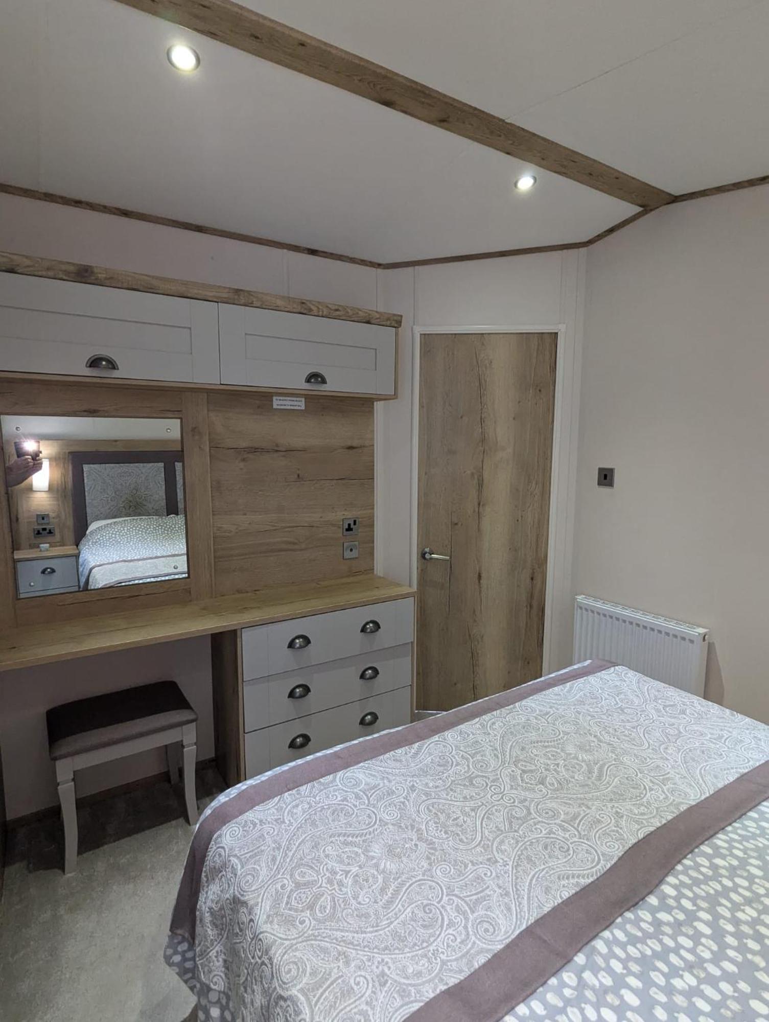 Stunning Caravan With Panoramic Views Weymouth Littlesea Haven Wyke Regis Exterior photo