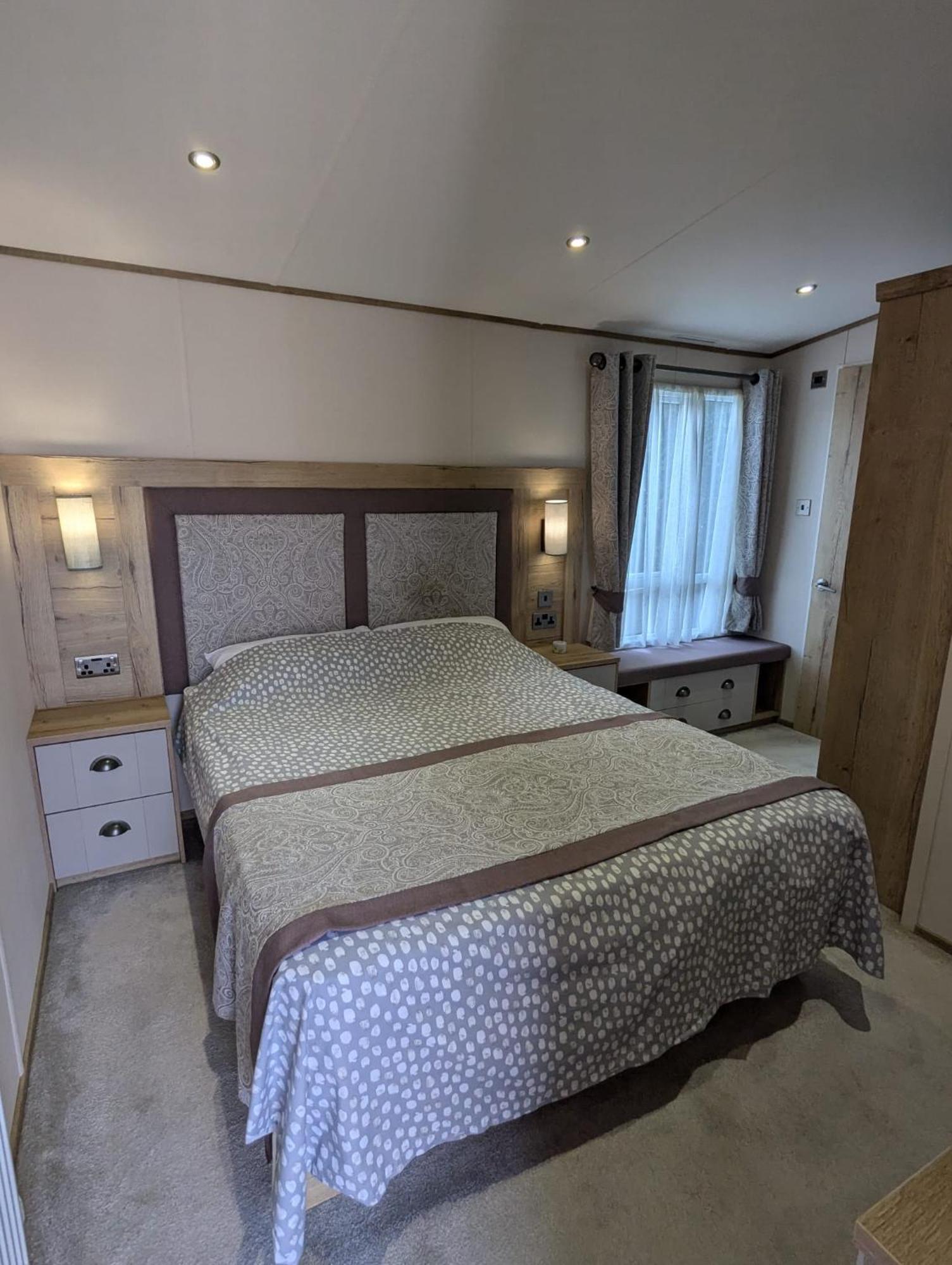 Stunning Caravan With Panoramic Views Weymouth Littlesea Haven Wyke Regis Exterior photo